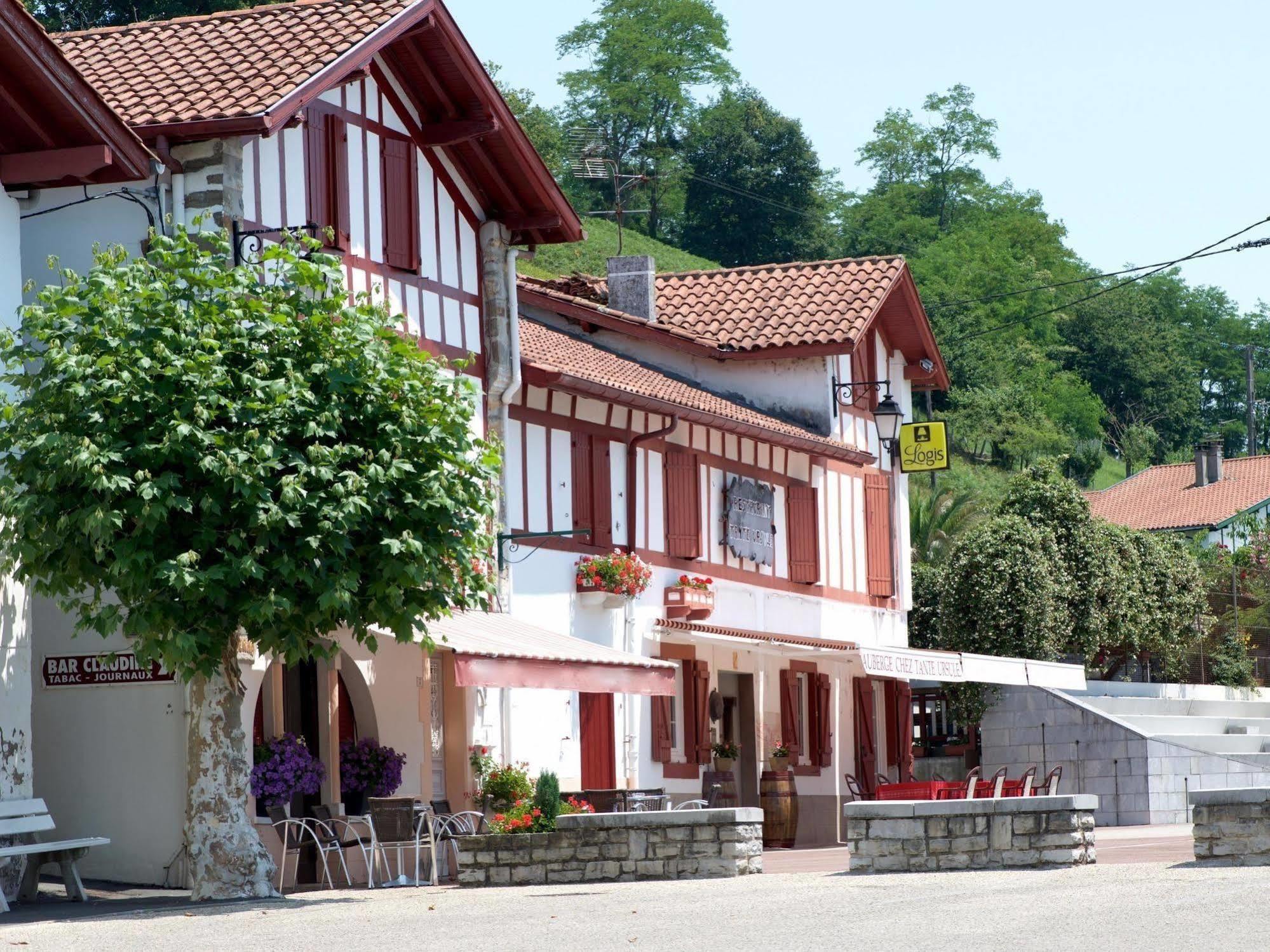 Auberge Chez Tante Ursule Камбо-ле-Бен Екстериор снимка