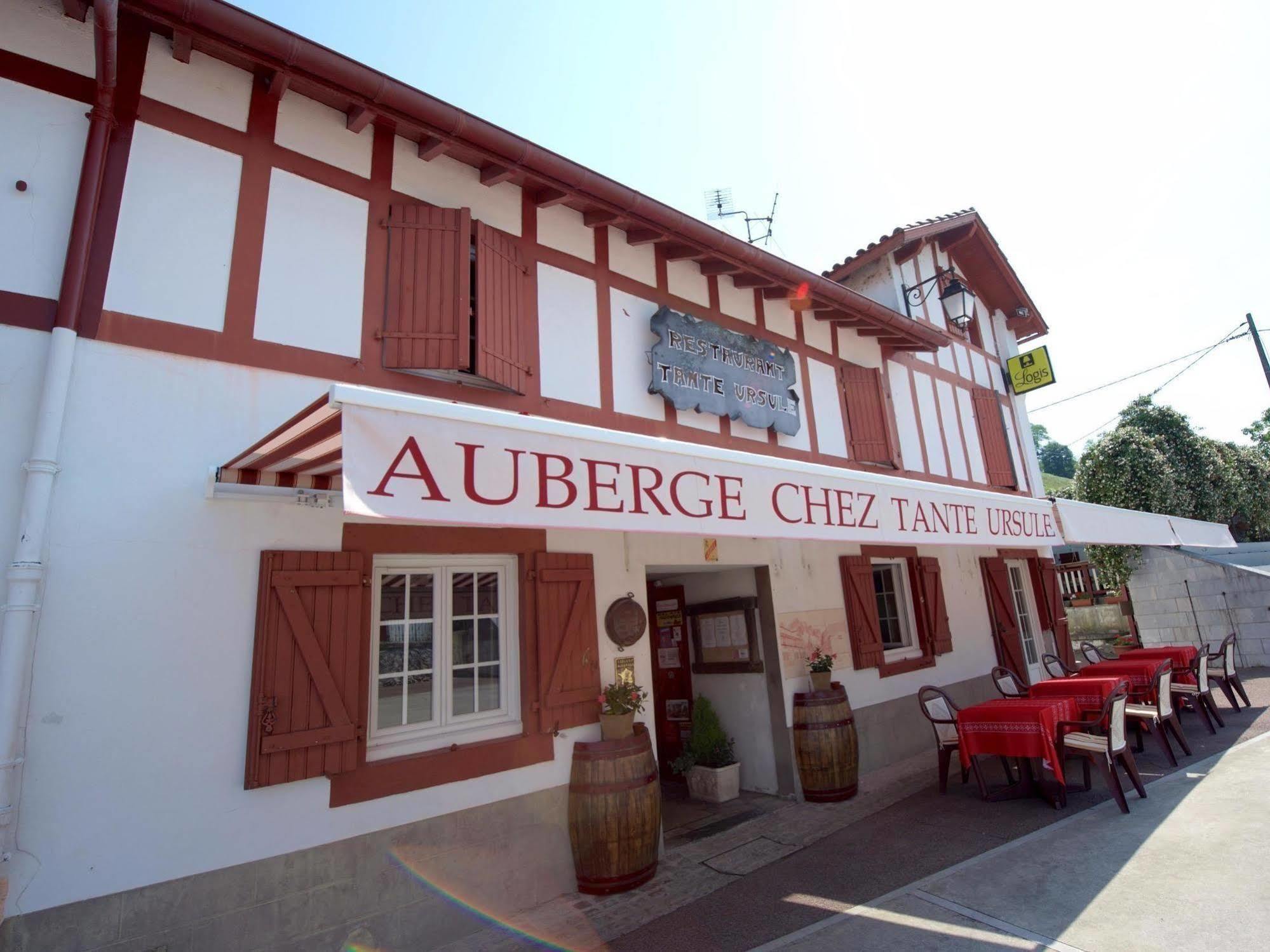 Auberge Chez Tante Ursule Камбо-ле-Бен Екстериор снимка