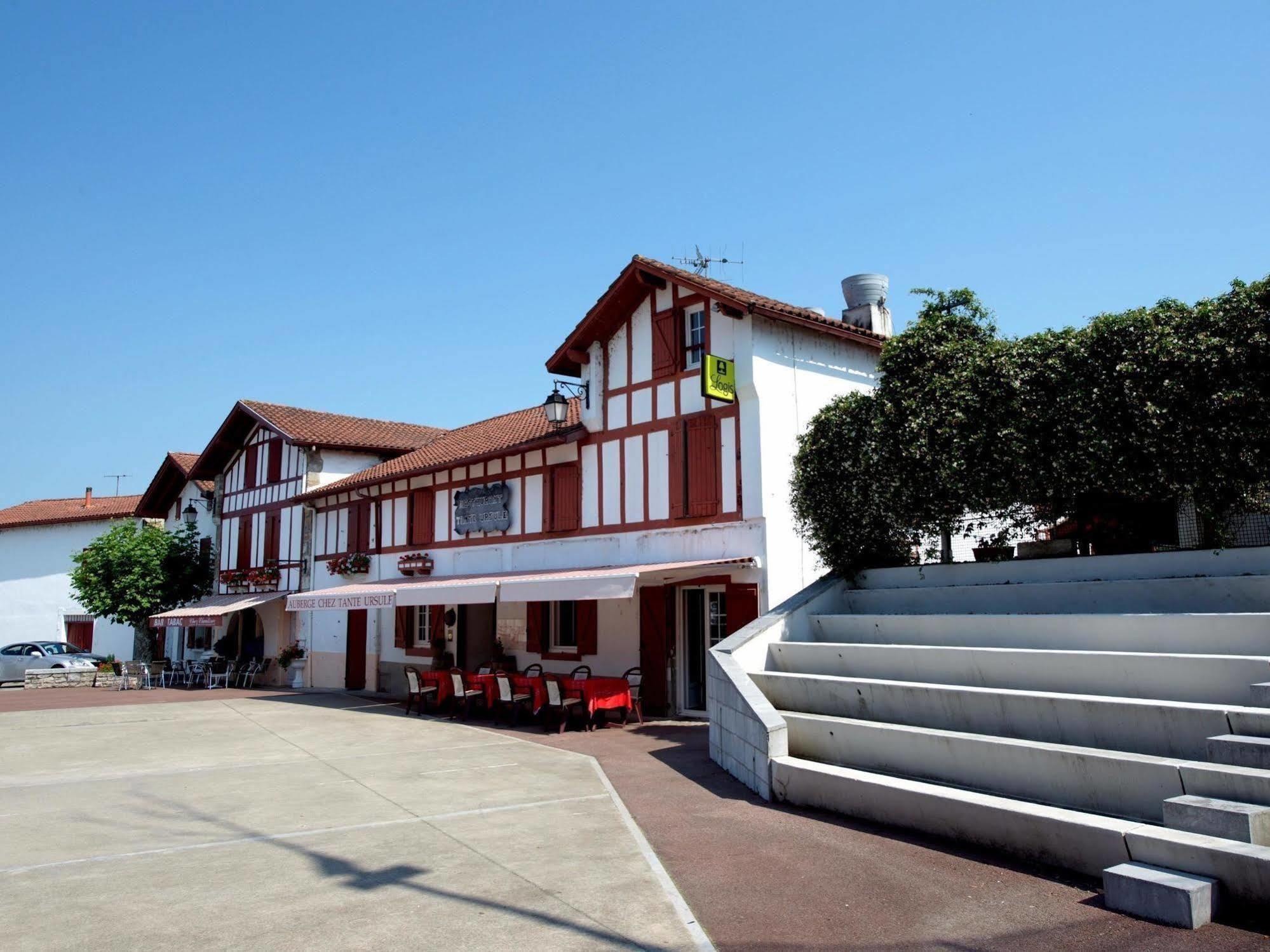 Auberge Chez Tante Ursule Камбо-ле-Бен Екстериор снимка